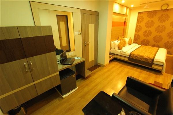 Princess Hotell Ankleshwar Eksteriør bilde